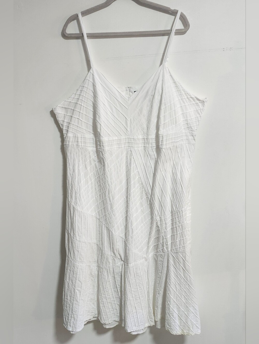 Penningtons White Textured V-Neck  Lined Cotton Dress